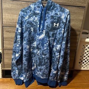 Under Armour sweatshirt loose fit